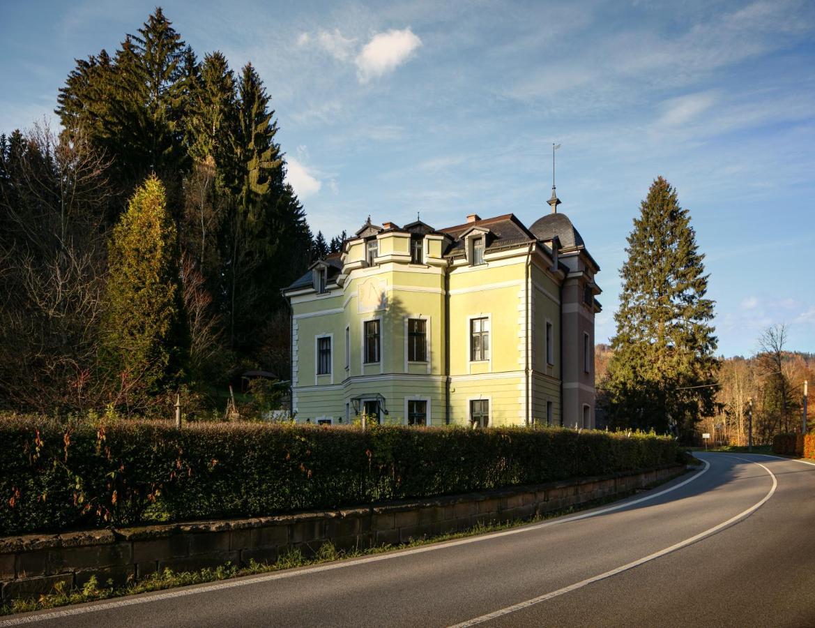 Penzion Vila Julie Jilemnice Exterior photo